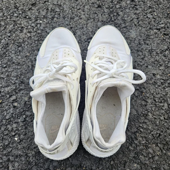 Nike Air Huarache Triple White Womens Size 8 Running Sneakers - Picture 5 of 7